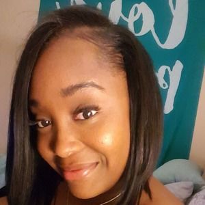 Meet your Posher, Whitney